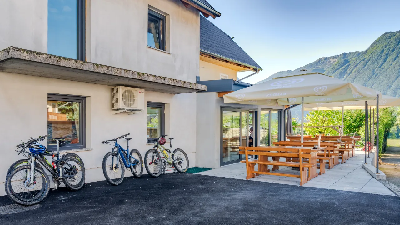 resturant and bikes -penzion hosnar