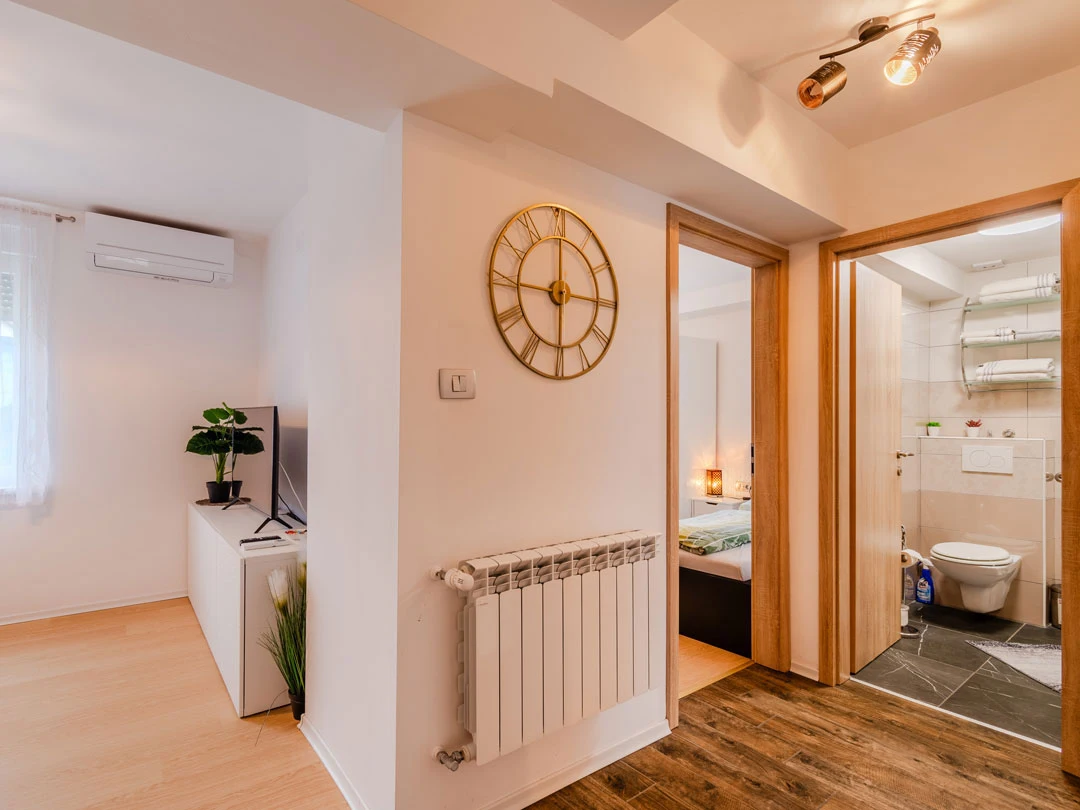 hallway - apartment lev